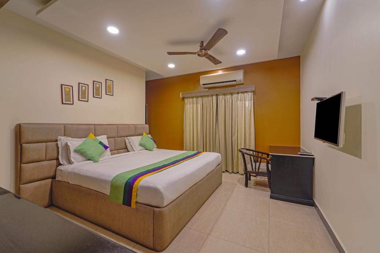 Treebo Elan Hotel Chennai Exterior photo