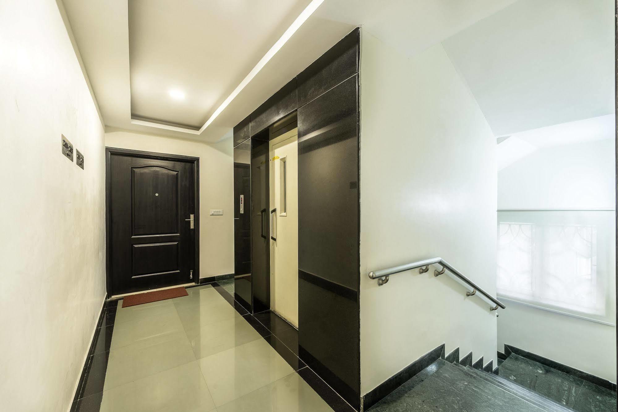 Treebo Elan Hotel Chennai Exterior photo